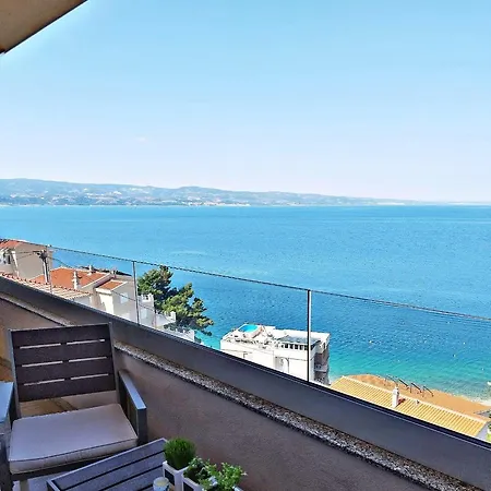 Апартаменти Island Luxury View Nemira *